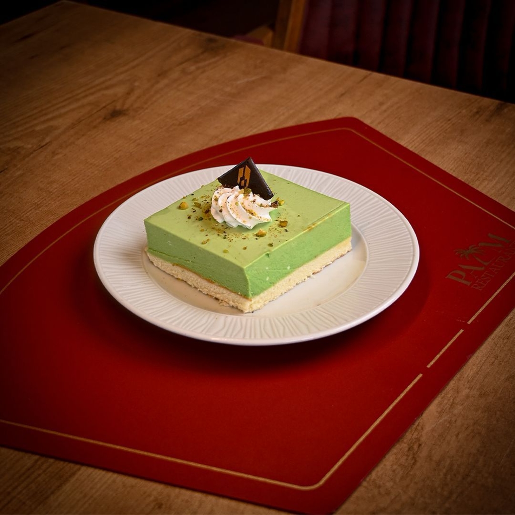 Pistachio Cake 