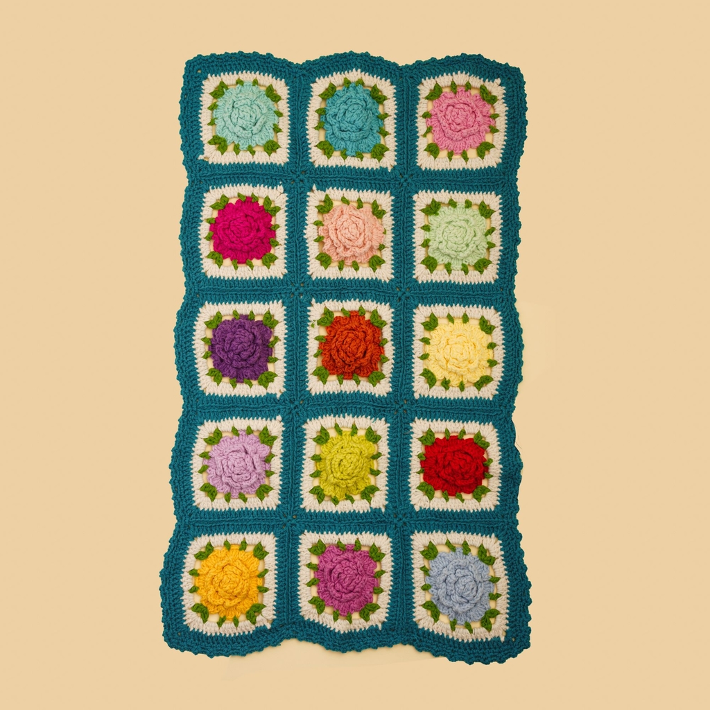 مفرش طاولة حياكة 